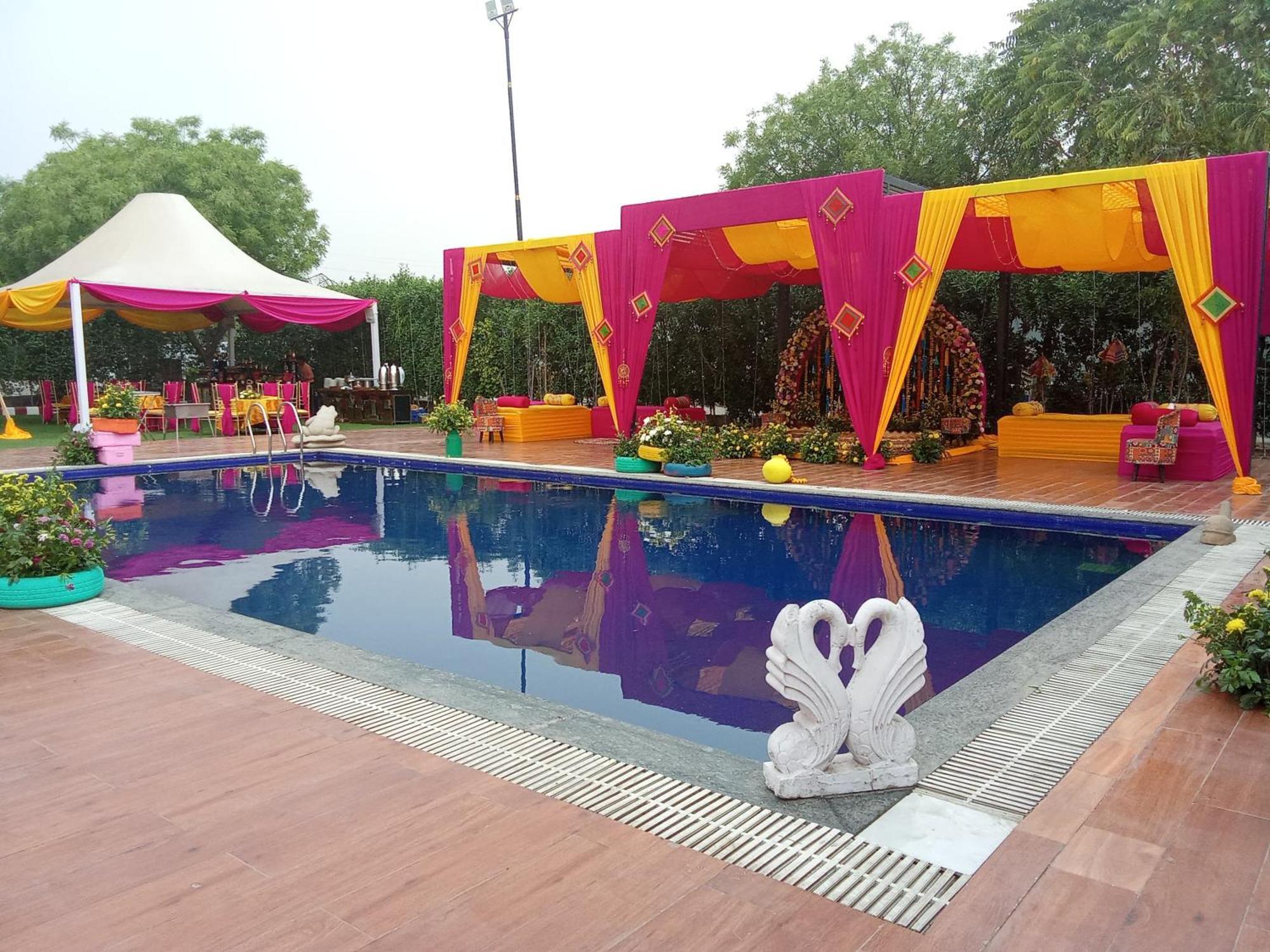 Tivoli Royal Palace Janauli 외부 사진